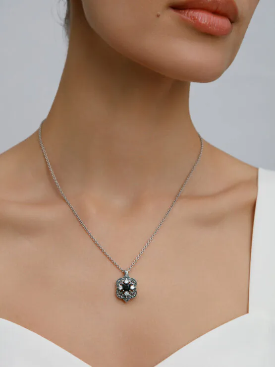 Колье серебряное TJN640